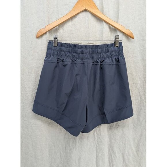 Legend Discovery women's size medium blue gray gym shorts, 4" inseam L9 - Picture 3 of 9